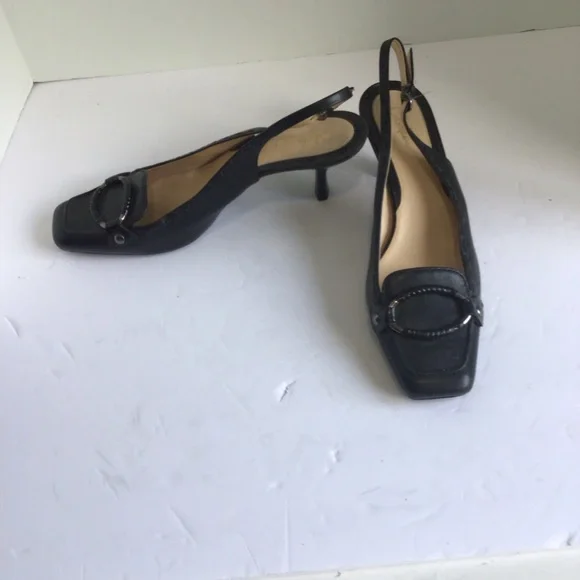 Cole Haan black leather slingbacks.  Size 9 - Picture 3 of 10